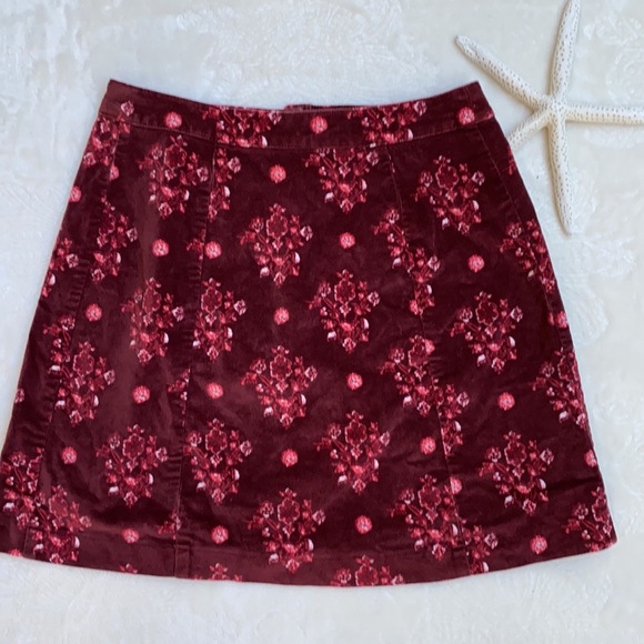 Hollister Velvet Floral Skirt - Picture 2 of 7